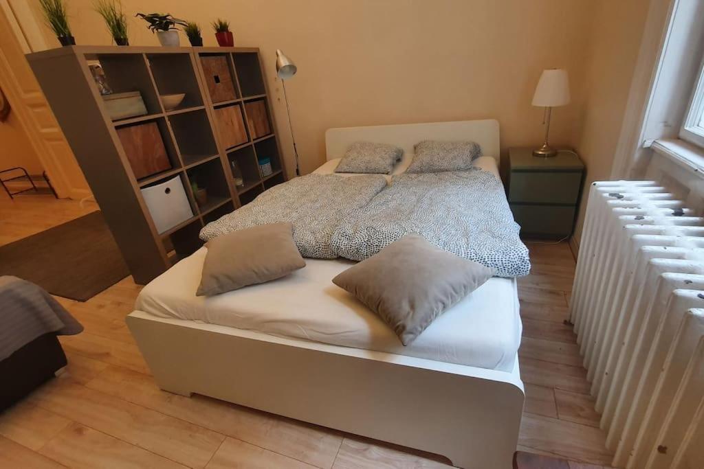 Wesseleny Apartment Near Synagogue With Ac After Renovation — Photos 3